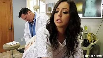Fata Excitata La Lindic Vrea Sa Incerce Sa Faca Anal