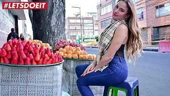 Este Primul Film Porno In Care Apara Si Are O Aparitie Splendida