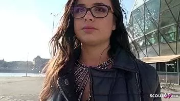 Izabela Frumoasa Se Fute Mult