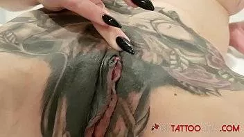Pizda Amatoare Tatuata Fix Pe Pizda