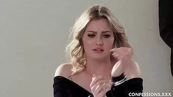 Femeia Cu Sanii Mici Care Ii Place Sa Faca Sex