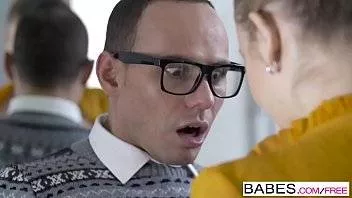 A Facut O Obsestie Pentru Pizda Ei Micuta