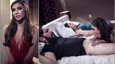 Fute in pizda pe aceasta femeie si ii pune si degetele si vibratorul pe clitoris