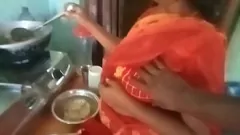 Muie în aer liber din Asia și doggystyle