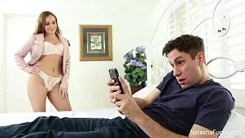 Vine La El In Lenjerie Intima Foarte Sexy Iar Maciuca Se Face Tare Instant