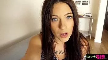 Isi Vede Cumnatica Excitate Si Merge Sa O Rezolve