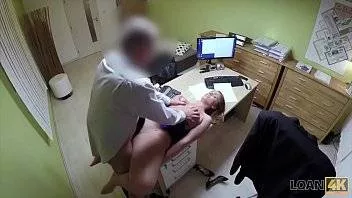 Sex Pe Birou Cu O Fata Draguta Si Un Barbat Pe Care Abia Il Cunoaste