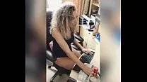 Fata Creata Filmata Cu Telefonul Cand O Suge