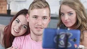 Un Baiat Face Sex Cu Doua Fete Dragute Si Nimfomane